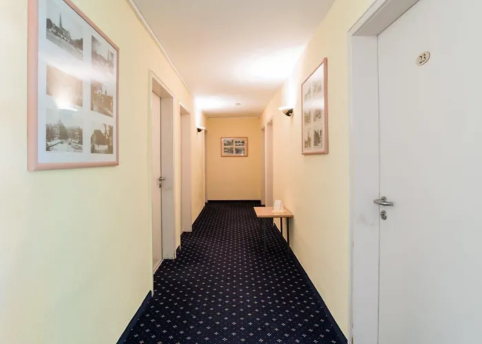 Hotell Ulmer Muenster 2*