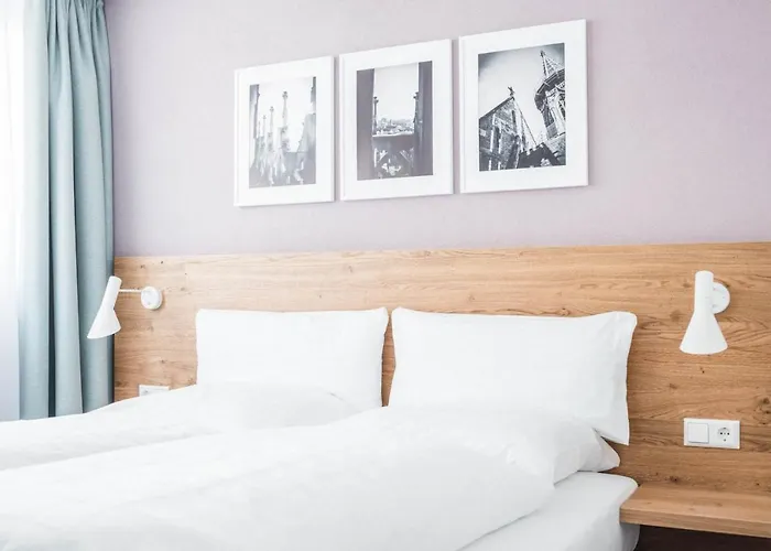 Hotell Ulmer Muenster 2*